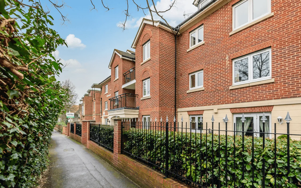 Retirement Properties in Surrey Under £200,000
